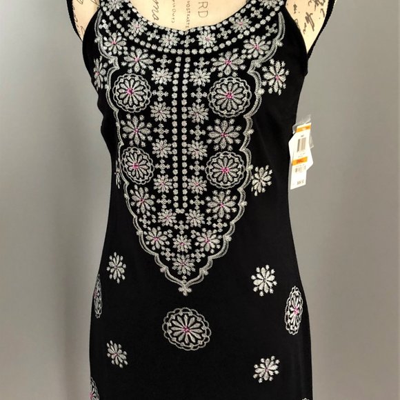 Embroidered Black Dress - Picture 6 of 10